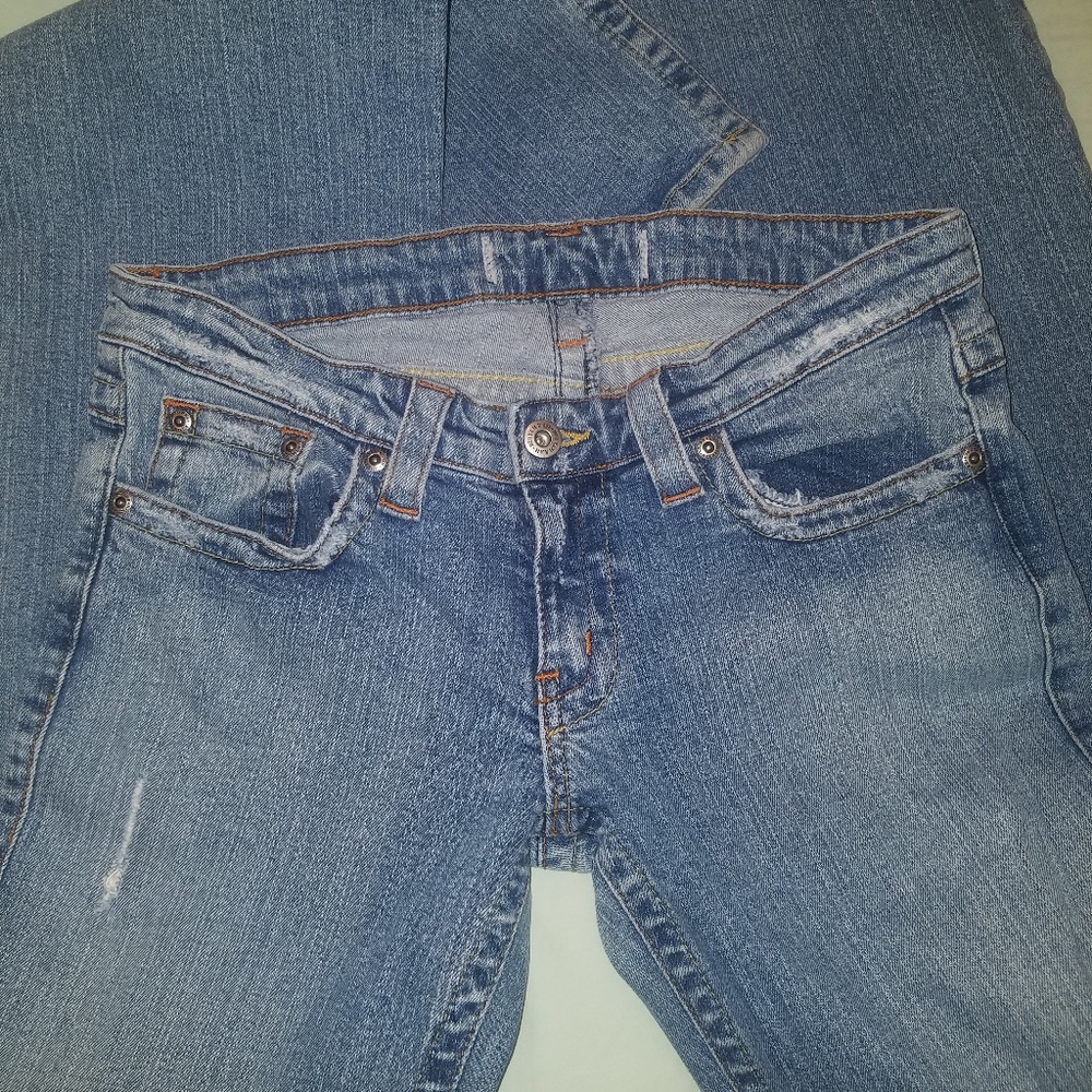 Bui Yah Kah Jeans